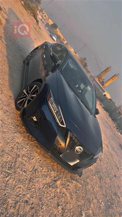 نيسان ماكسيما